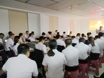 祥达企业大讲坛召开通体大理石瓷砖新品知识培训会